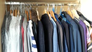 Kleiderschrank vorher